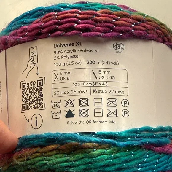 Hobbii Universe XL | Light 3 | Multicolor Sparkle | Cake Yarn - Picture 4 of 4